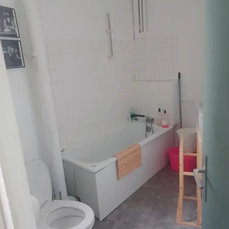 2 Pieces En Plein Campagne A Apartment Paris